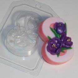 8 марта - Крокусы по диагонали, форма для мыла пластиковая
