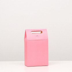 Коробка-пакет с ручкой, розовая, 27 х 16 х 9 см